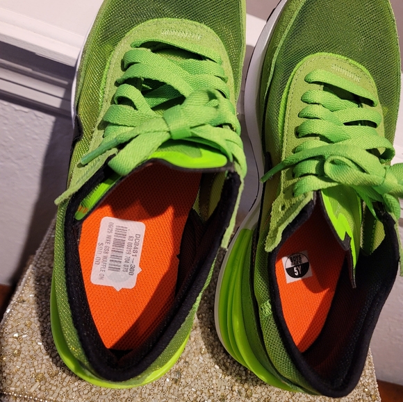 Nike - Picture 8 of 8